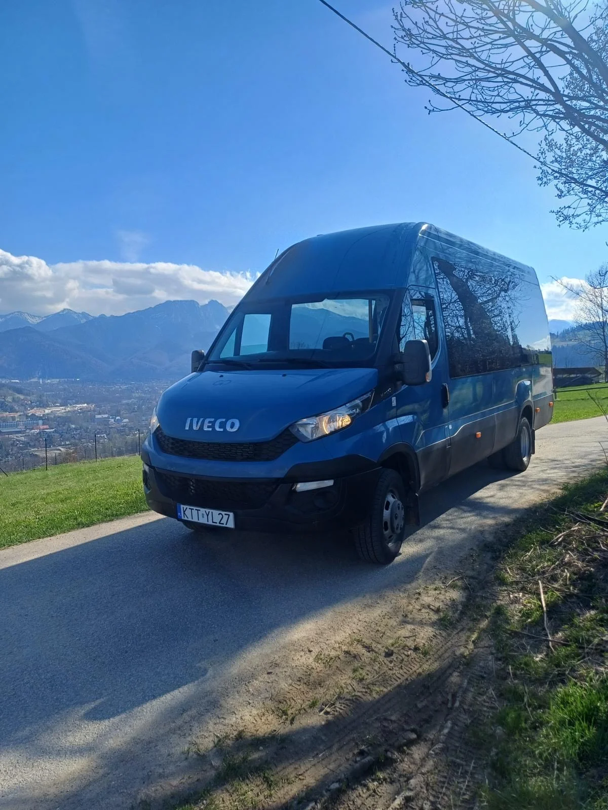 Zdjęcie z galerii MEGA BUS